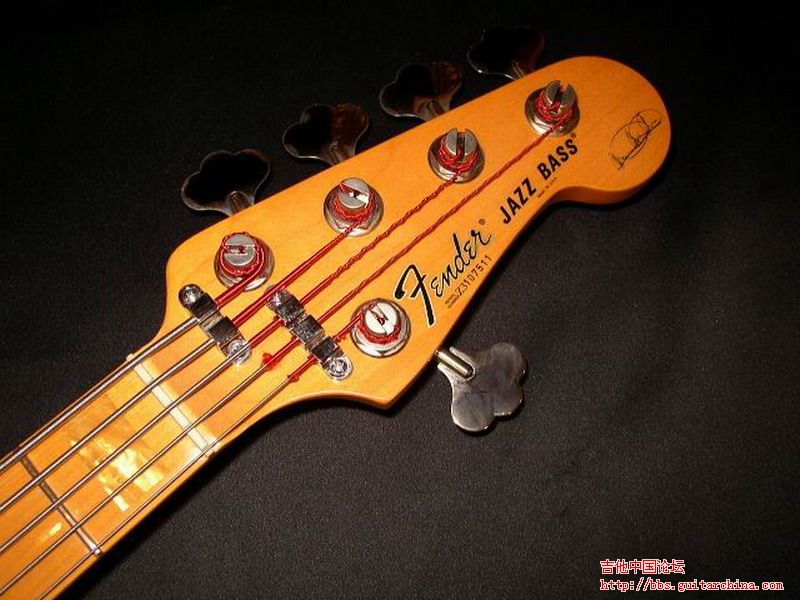 Fender USA Marcus Miller Jazz V3.jpg